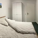 Апартаменты Traumferienwohnung Am Wald 2 *