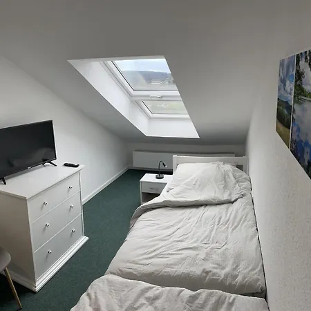 Daire Traumferienwohnung Am Wald 2 Daun