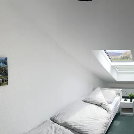 Daire Traumferienwohnung Am Wald 2 *