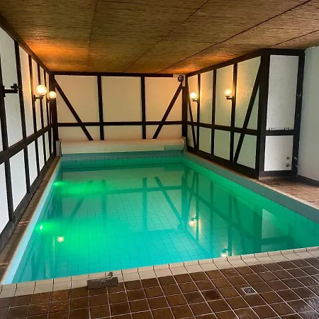 アパート Traumhaus Am Wald 2