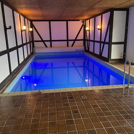 Daire Traumferienwohnung Am Wald 2 *